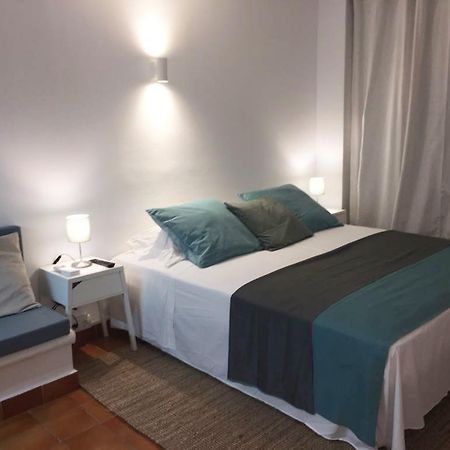 Apartamentos Albertos 산타 에우랄리아 데 리오 외부 사진