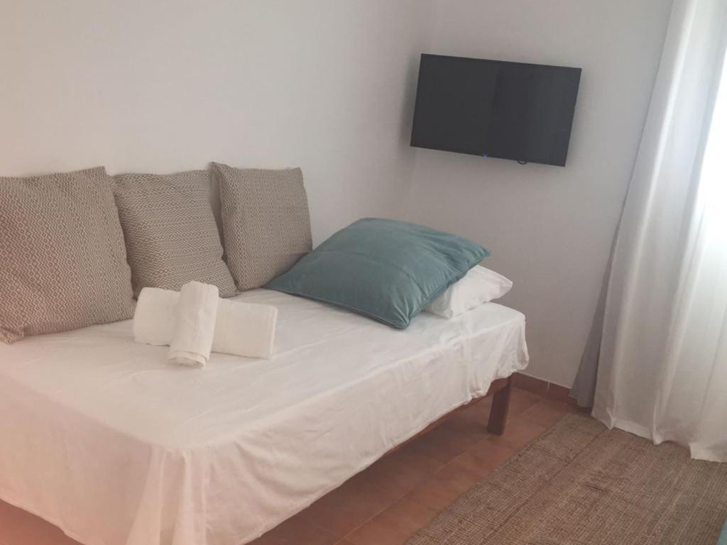 Apartamentos Albertos 산타 에우랄리아 데 리오 외부 사진