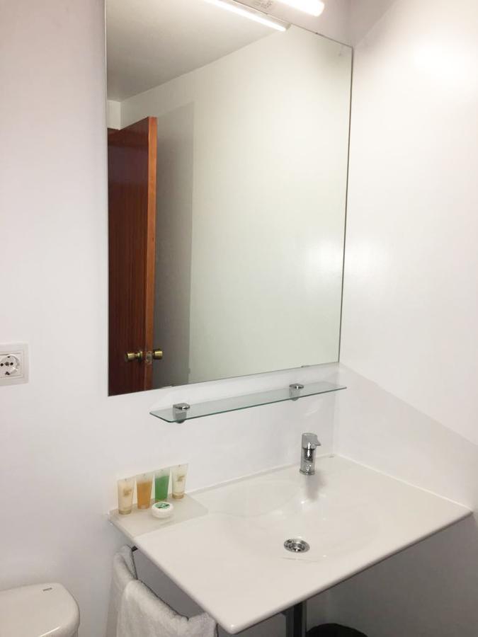 Apartamentos Albertos 산타 에우랄리아 데 리오 외부 사진