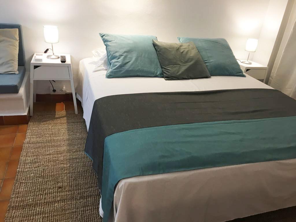 Apartamentos Albertos 산타 에우랄리아 데 리오 외부 사진