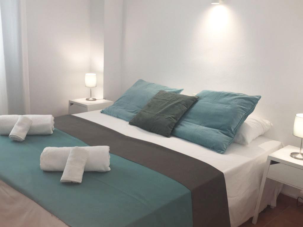 Apartamentos Albertos 산타 에우랄리아 데 리오 외부 사진