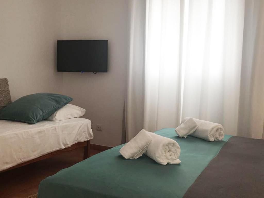 Apartamentos Albertos 산타 에우랄리아 데 리오 외부 사진